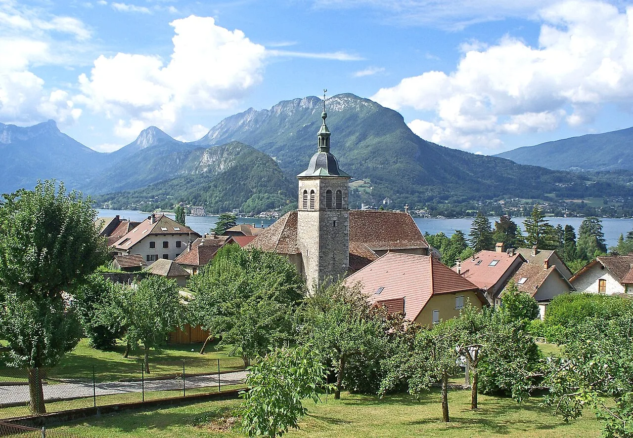 Le village de Talloires.
